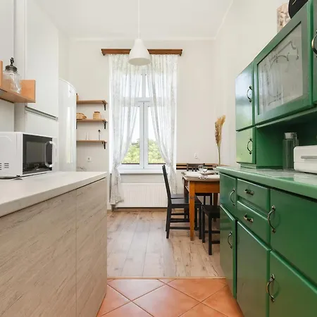 Komfortowy Blisko Rzeki We Wroclawiu Z Biurkiem I Wanna By Renters Apartmán